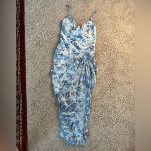 Pretty little thing blue dress